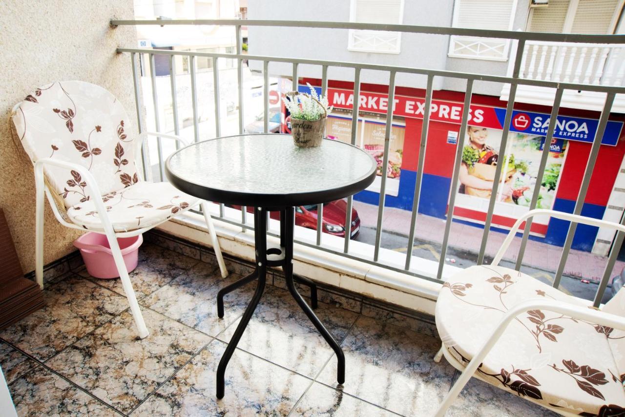 Holiday La Loma Apartment Torrevieja Exterior photo